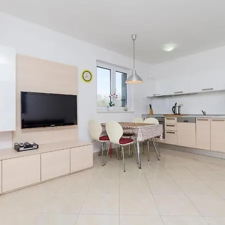 Apartment Dragica