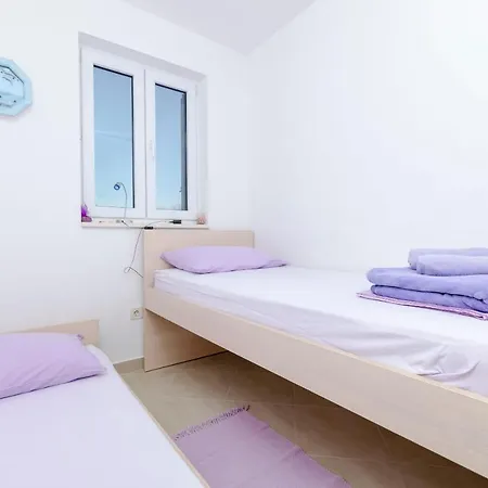 Apartment Dragica *